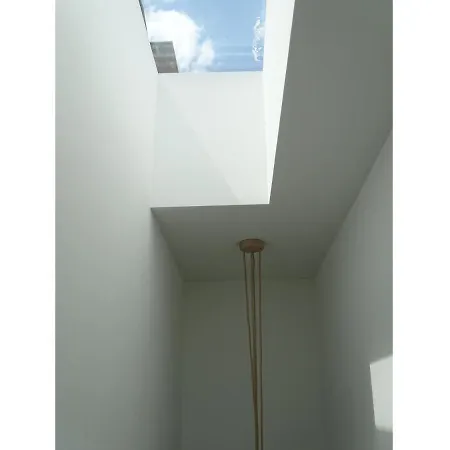 Modern Small House With A Terrace Σπίτι διακοπών *