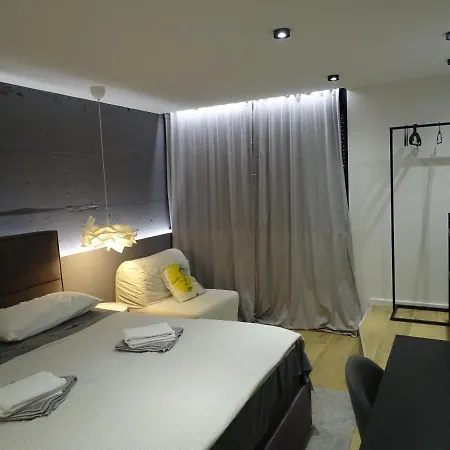 Σπίτι διακοπών Modern Small House With A Terrace Σπλιτ